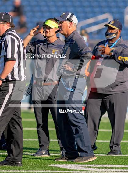 Thumbnail 3 in Reidsville vs. Mountain Heritage (1 of 2 - NCHSAA 2A Final - the Game) photogallery.