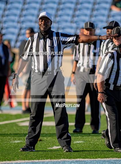 Thumbnail 3 in Reidsville vs. Mountain Heritage (1 of 2 - NCHSAA 2A Final - the Game) photogallery.