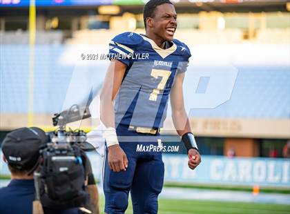 Thumbnail 1 in Reidsville vs. Mountain Heritage (1 of 2 - NCHSAA 2A Final - the Game) photogallery.