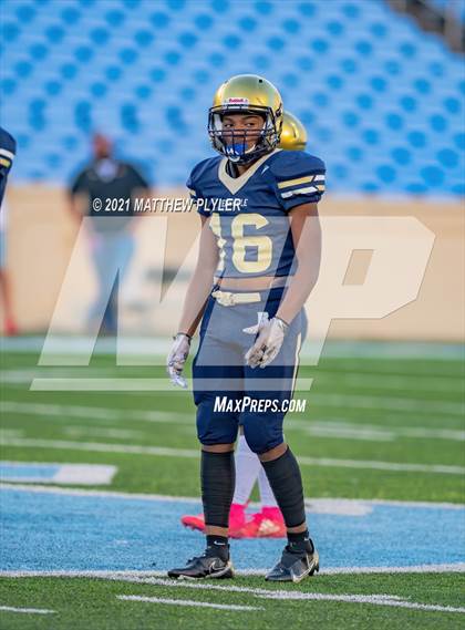 Thumbnail 3 in Reidsville vs. Mountain Heritage (1 of 2 - NCHSAA 2A Final - the Game) photogallery.