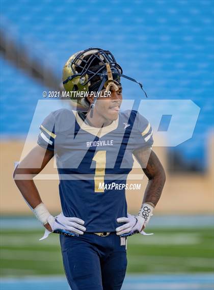 Thumbnail 1 in Reidsville vs. Mountain Heritage (1 of 2 - NCHSAA 2A Final - the Game) photogallery.