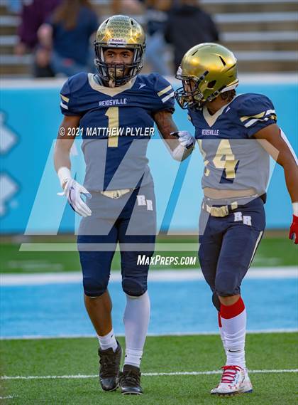 Thumbnail 2 in Reidsville vs. Mountain Heritage (1 of 2 - NCHSAA 2A Final - the Game) photogallery.
