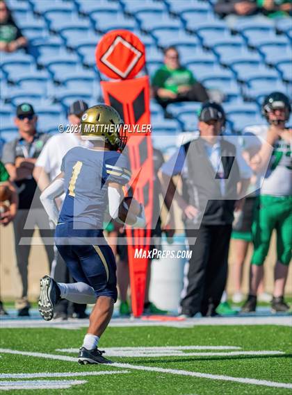 Thumbnail 2 in Reidsville vs. Mountain Heritage (1 of 2 - NCHSAA 2A Final - the Game) photogallery.