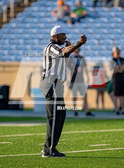 Thumbnail 1 in Reidsville vs. Mountain Heritage (1 of 2 - NCHSAA 2A Final - the Game) photogallery.