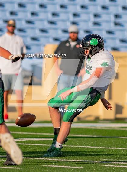Thumbnail 2 in Reidsville vs. Mountain Heritage (1 of 2 - NCHSAA 2A Final - the Game) photogallery.