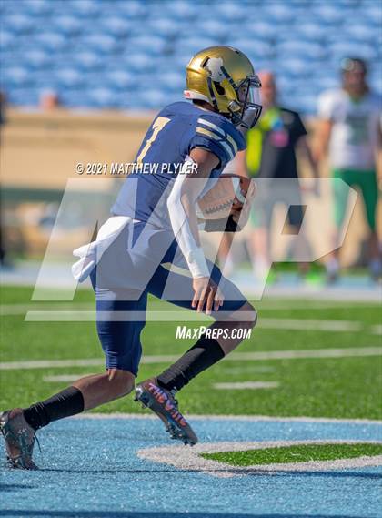 Thumbnail 1 in Reidsville vs. Mountain Heritage (1 of 2 - NCHSAA 2A Final - the Game) photogallery.