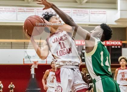 Thumbnail 2 in Moreau Catholic @ James Logan photogallery.