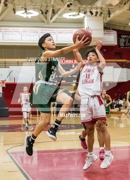 Thumbnail 3 in Moreau Catholic @ James Logan photogallery.