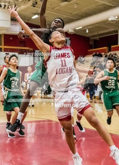 Thumbnail 3 in Moreau Catholic @ James Logan photogallery.
