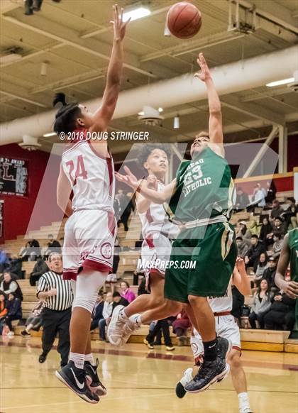 Thumbnail 3 in Moreau Catholic @ James Logan photogallery.