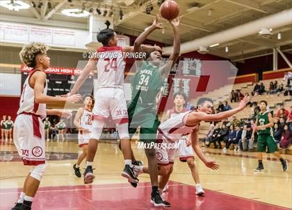 Thumbnail 3 in Moreau Catholic @ James Logan photogallery.