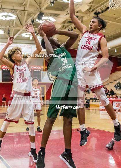 Thumbnail 1 in Moreau Catholic @ James Logan photogallery.