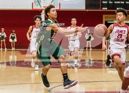 Thumbnail 3 in Moreau Catholic @ James Logan photogallery.