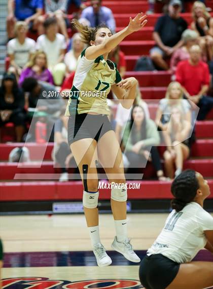 Thumbnail 3 in Great Oak vs Murrieta Mesa photogallery.