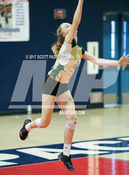 Thumbnail 3 in Great Oak vs Murrieta Mesa photogallery.
