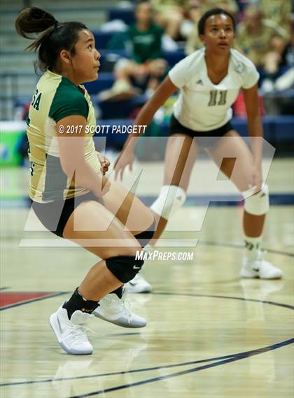 Thumbnail 2 in Great Oak vs Murrieta Mesa photogallery.