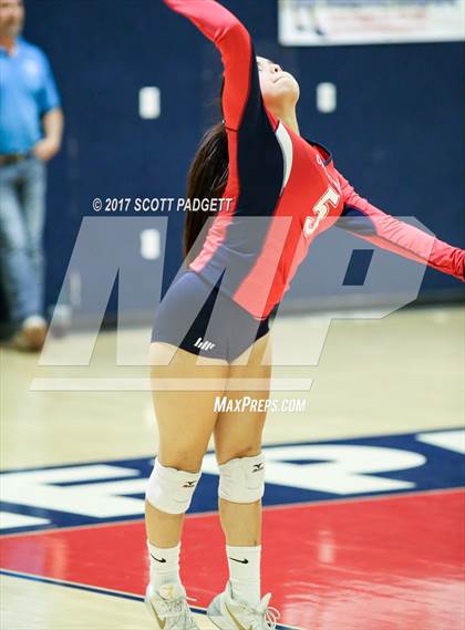 Thumbnail 2 in Great Oak vs Murrieta Mesa photogallery.