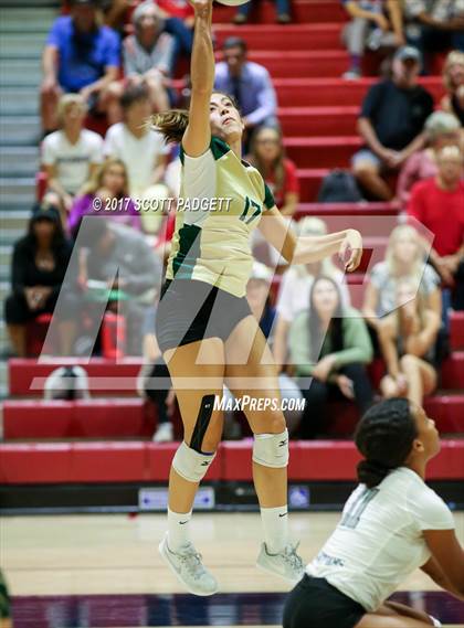 Thumbnail 2 in Great Oak vs Murrieta Mesa photogallery.