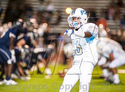 Thumbnail 2 in Sierra Canyon vs. El Camino Real photogallery.