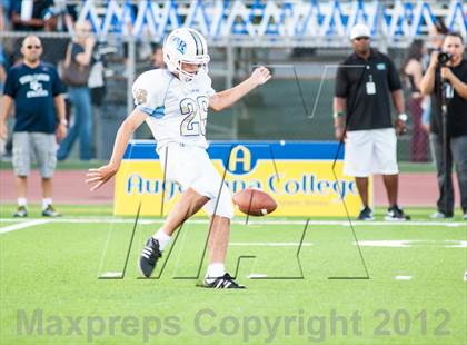 Thumbnail 2 in Sierra Canyon vs. El Camino Real photogallery.