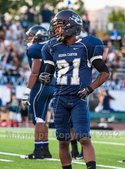Thumbnail 1 in Sierra Canyon vs. El Camino Real photogallery.