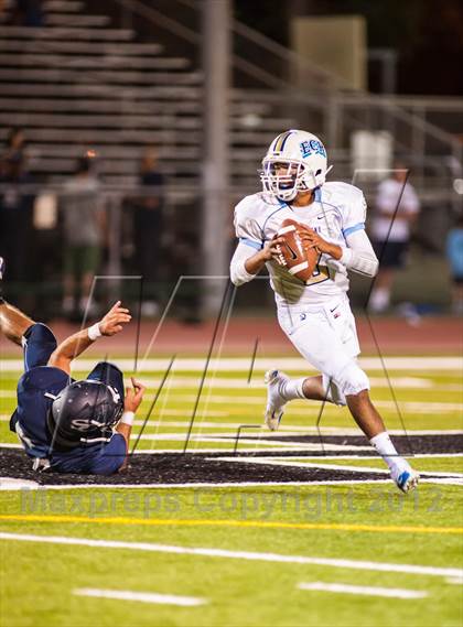 Thumbnail 3 in Sierra Canyon vs. El Camino Real photogallery.
