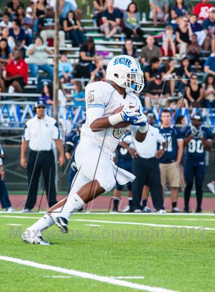 Thumbnail 1 in Sierra Canyon vs. El Camino Real photogallery.
