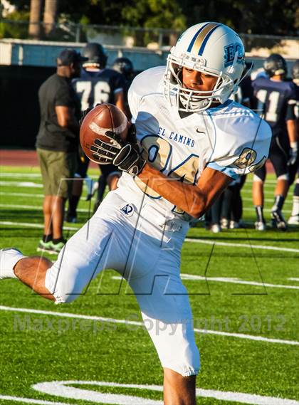 Thumbnail 2 in Sierra Canyon vs. El Camino Real photogallery.