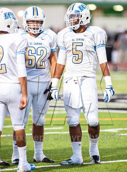 Thumbnail 2 in Sierra Canyon vs. El Camino Real photogallery.