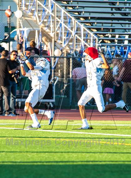 Thumbnail 3 in Sierra Canyon vs. El Camino Real photogallery.