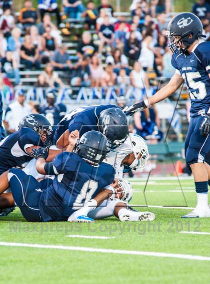 Thumbnail 2 in Sierra Canyon vs. El Camino Real photogallery.