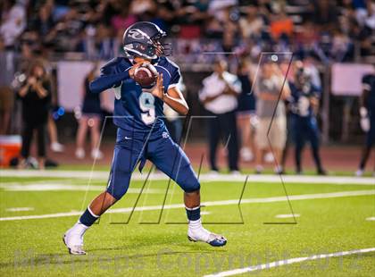 Thumbnail 1 in Sierra Canyon vs. El Camino Real photogallery.