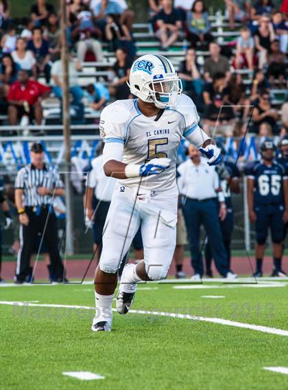 Thumbnail 2 in Sierra Canyon vs. El Camino Real photogallery.