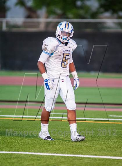 Thumbnail 2 in Sierra Canyon vs. El Camino Real photogallery.