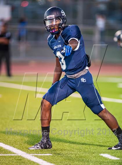 Thumbnail 3 in Sierra Canyon vs. El Camino Real photogallery.