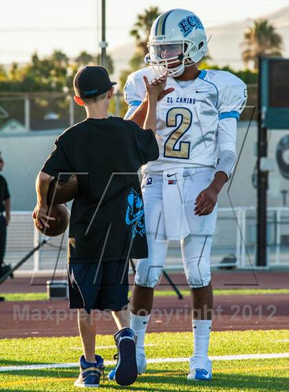 Thumbnail 2 in Sierra Canyon vs. El Camino Real photogallery.