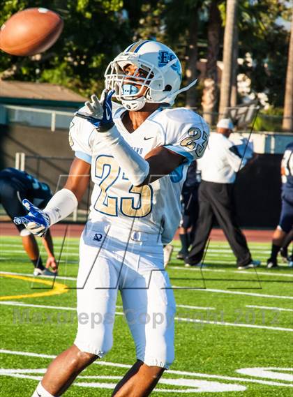Thumbnail 3 in Sierra Canyon vs. El Camino Real photogallery.