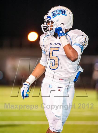 Thumbnail 2 in Sierra Canyon vs. El Camino Real photogallery.
