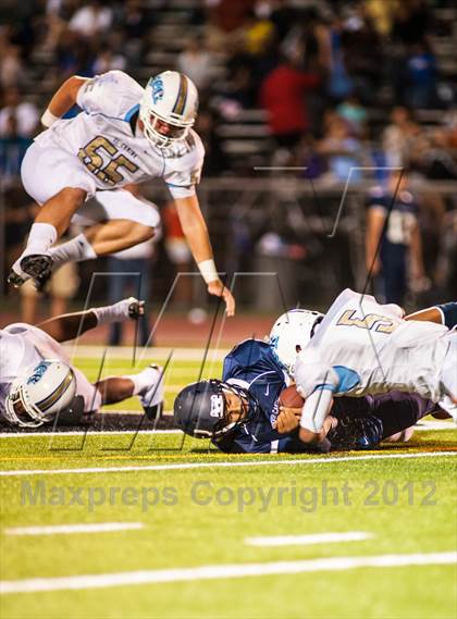 Thumbnail 3 in Sierra Canyon vs. El Camino Real photogallery.