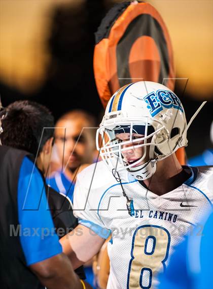Thumbnail 2 in Sierra Canyon vs. El Camino Real photogallery.