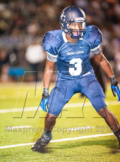 Thumbnail 2 in Sierra Canyon vs. El Camino Real photogallery.
