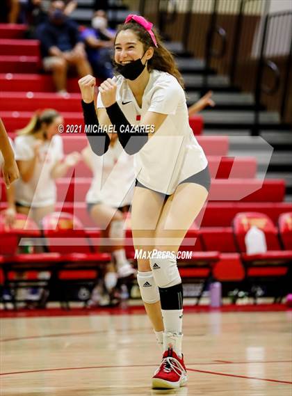 Thumbnail 2 in Mater Dei @ Cathedral Catholic (CIF Regional Semifinal) photogallery.