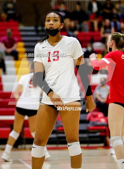 Thumbnail 3 in Mater Dei @ Cathedral Catholic (CIF Regional Semifinal) photogallery.