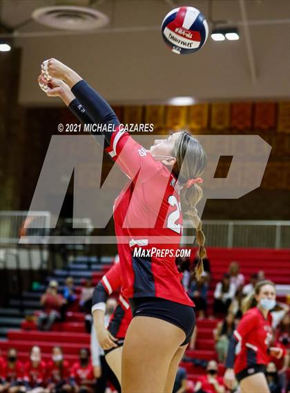 Thumbnail 3 in Mater Dei @ Cathedral Catholic (CIF Regional Semifinal) photogallery.