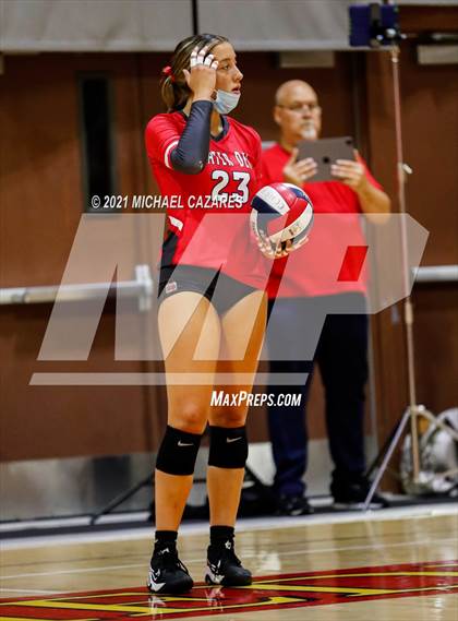 Thumbnail 3 in Mater Dei @ Cathedral Catholic (CIF Regional Semifinal) photogallery.