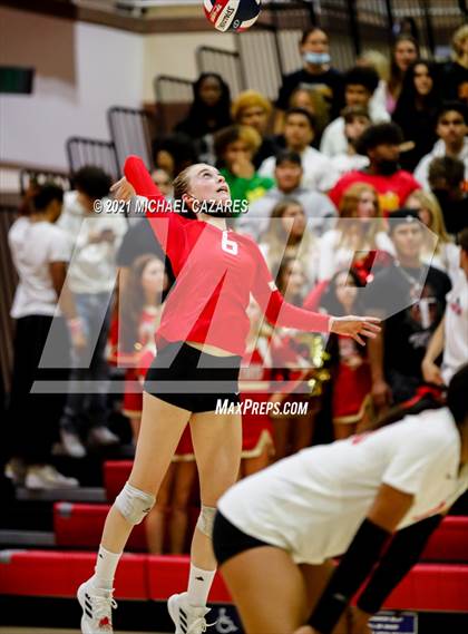 Thumbnail 3 in Mater Dei @ Cathedral Catholic (CIF Regional Semifinal) photogallery.