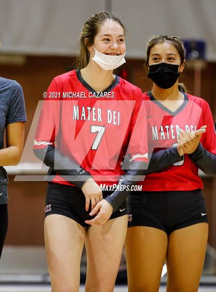 Thumbnail 3 in Mater Dei @ Cathedral Catholic (CIF Regional Semifinal) photogallery.