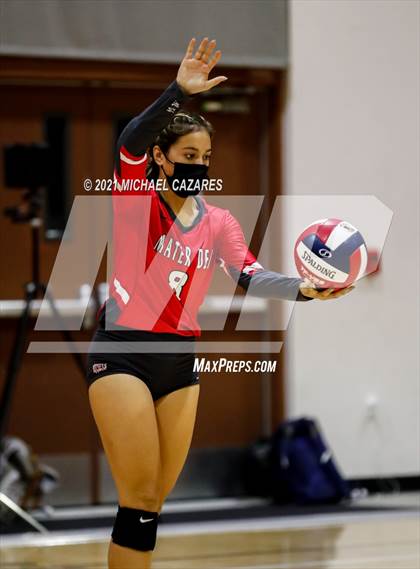 Thumbnail 2 in Mater Dei @ Cathedral Catholic (CIF Regional Semifinal) photogallery.