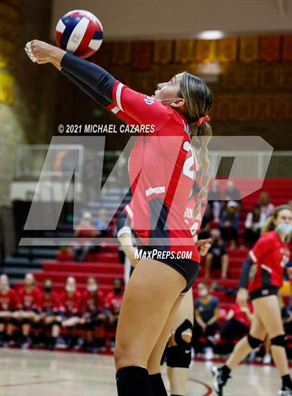 Thumbnail 2 in Mater Dei @ Cathedral Catholic (CIF Regional Semifinal) photogallery.