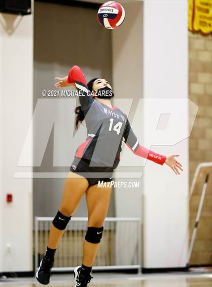 Thumbnail 3 in Mater Dei @ Cathedral Catholic (CIF Regional Semifinal) photogallery.